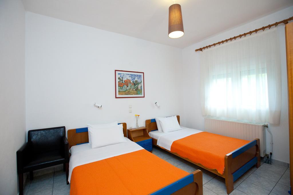 Yiouli Hotel Kókkinon Nerón Quarto foto